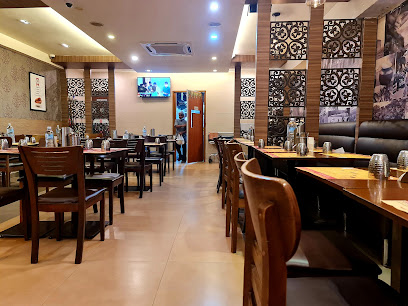 Dindigul Thalappakatti Restaurant - 130, Jalan Tun Sambanthan, Brickfields, 50470 Kuala Lumpur, Wilayah Persekutuan Kuala Lumpur, Malaysia