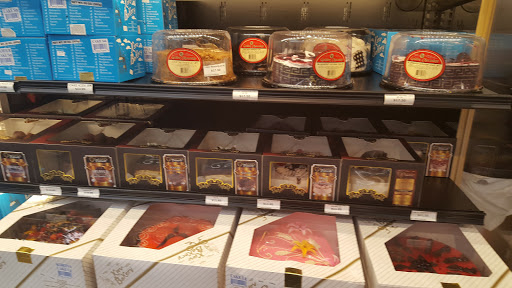 Supermarket «NetCost Market», reviews and photos, 700 Tennent Rd, Manalapan Township, NJ 07726, USA