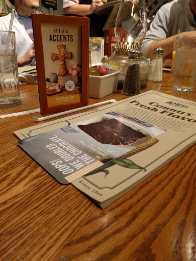 American Restaurant «Cracker Barrel Old Country Store», reviews and photos, 103 Paradise St, Manchester, TN 37355, USA