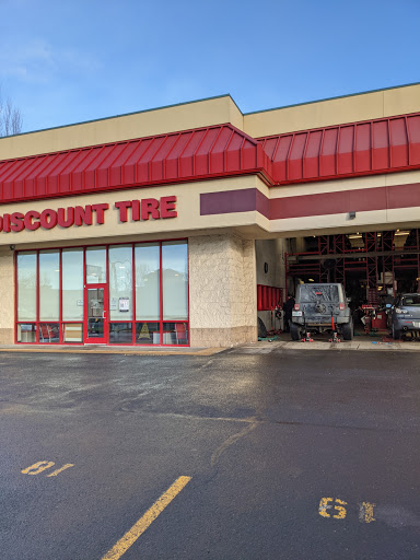 Tire Shop «Discount Tire Store - Vancouver, WA», reviews and photos, 8120 NE Vancouver Plaza Dr, Vancouver, WA 98662, USA