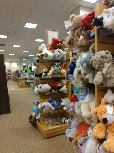 Book Store «Barnes & Noble», reviews and photos, 91 Old Country Rd, Carle Place, NY 11514, USA