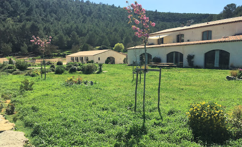 Ecuries de Fontmagne - Centre Equestre à Cuges-les-Pins