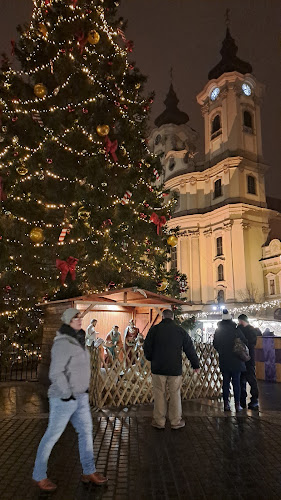 Opinii despre Forst-Ház Étterem és Kávézó în Eger - Hamburger