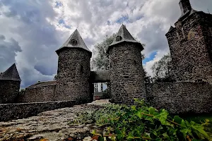 Castle Sombreffe image