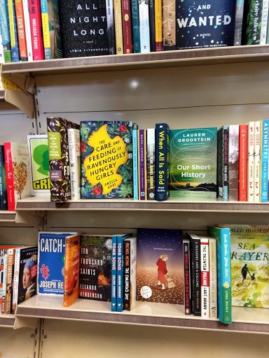 Book Store «Riverwalk Books», reviews and photos, 116 E Woodin Ave, Chelan, WA 98816, USA