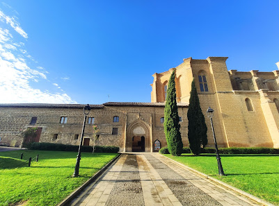 Oficina de Turismo de Casalarreina. Monasterio Nuestra Señora de La Piedad Pl. de la Florida, 0, 26230 Casalarreina, La Rioja, España