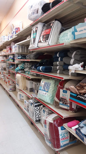 Discount Store «Family Dollar», reviews and photos, 1175 Main St, Clinton, MA 01510, USA