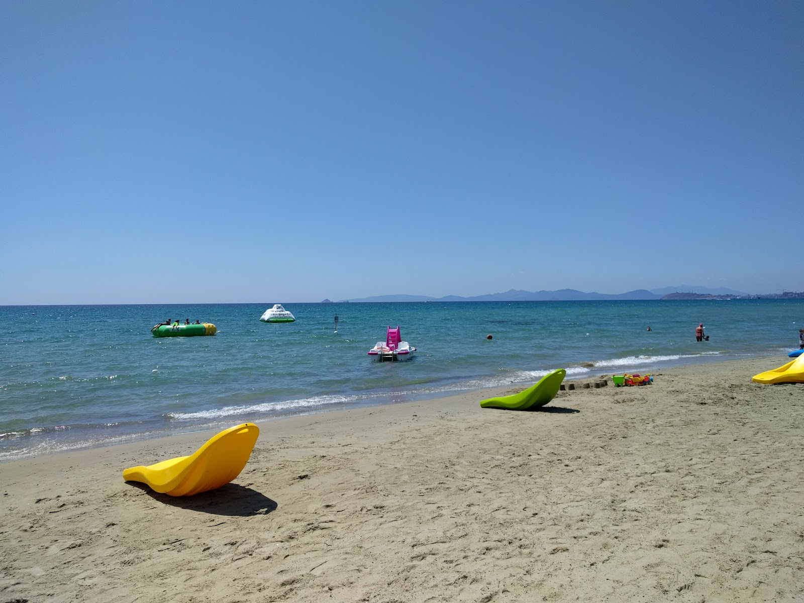 Foto di Spiaggia Carbonifera con parzialmente pulito livello di pulizia