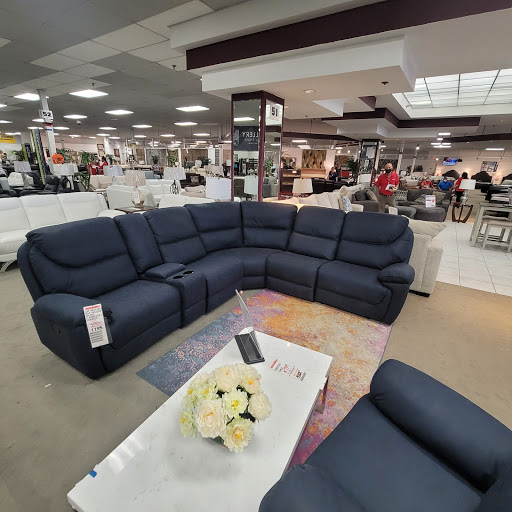 Shopping Mall «Drew 19 Shopping Center», reviews and photos, 21311 US Hwy 19 N, Clearwater, FL 33765, USA