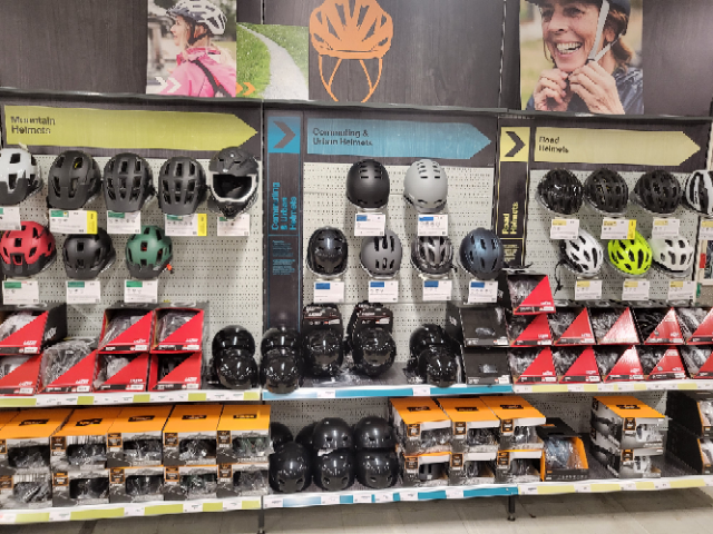 Comments and reviews of Halfords (Motor Maintenance & Cycle Store)