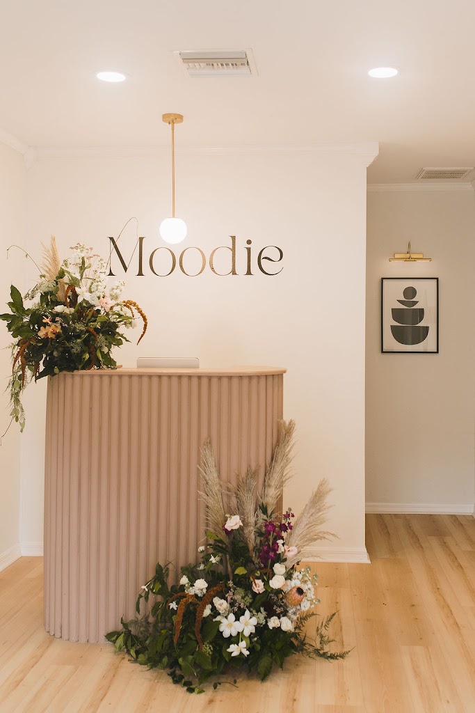 Moodie Studios 33803