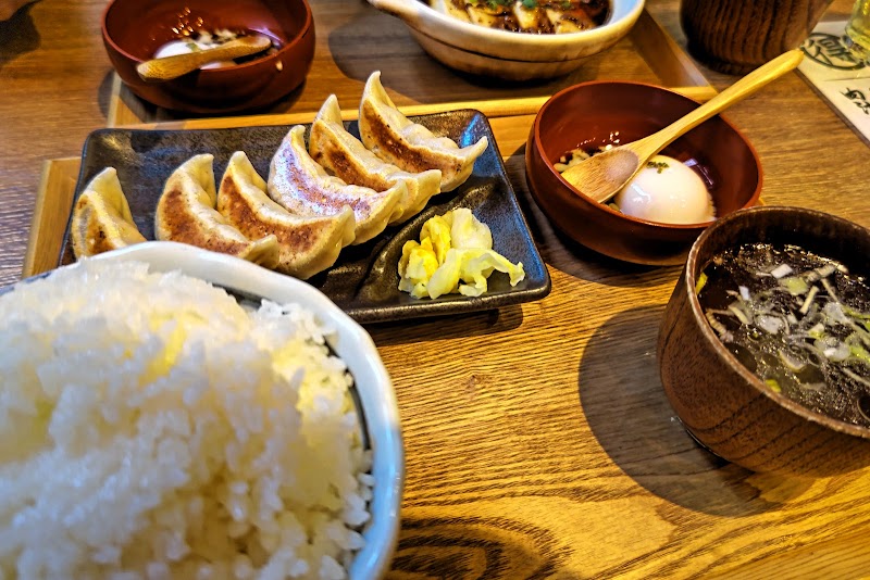 肉汁餃子のダンダダン 橋本店