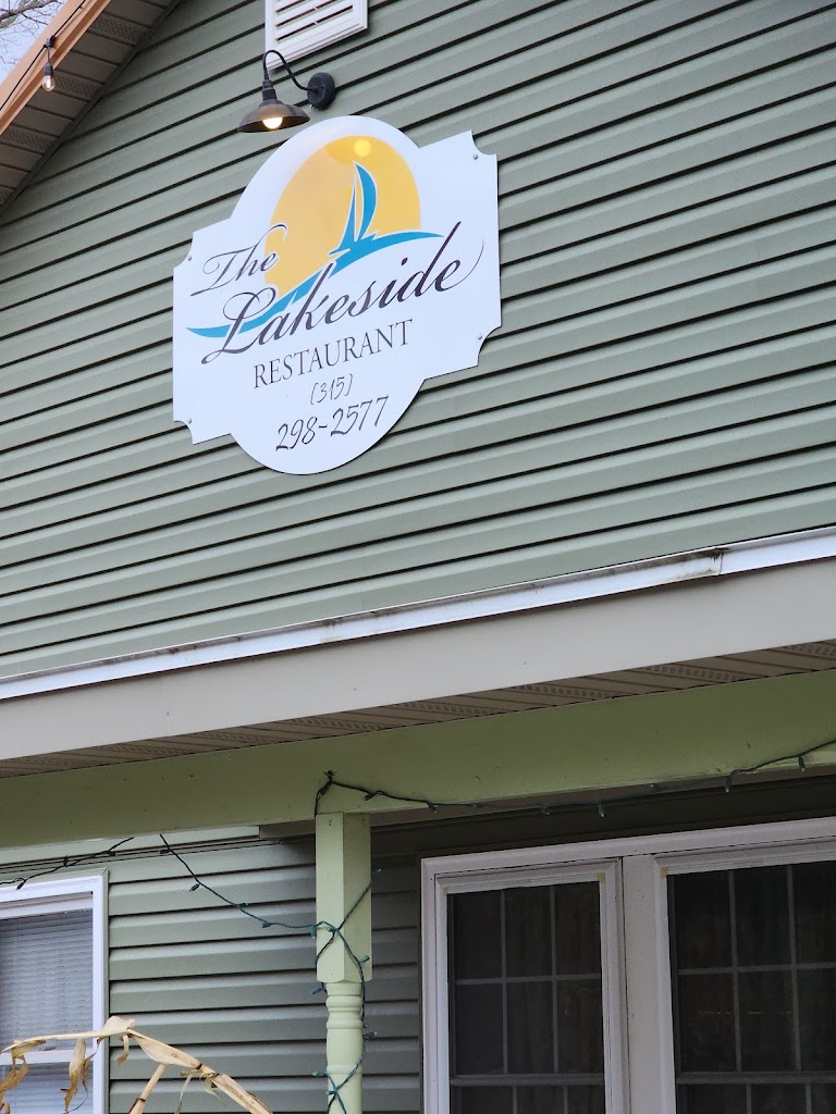 The Lakeside Restaurant 13142