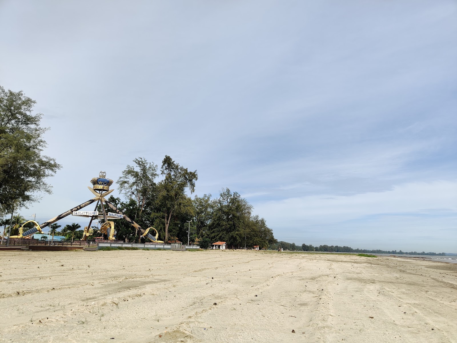 Zdjęcie Bandar Mersing Beach i osada