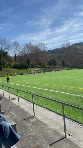 Avaliações doAcademia Vitória SC em Guimarães - Campo de futebol
