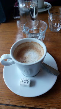 Cappuccino du Café Café Madame à Paris - n°6