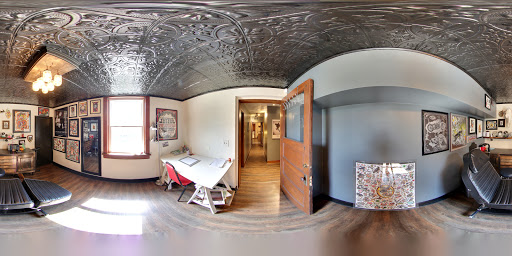 Tattoo Shop «Mecca Tattoo», reviews and photos, 115 S Broad St, Mankato, MN 56001, USA