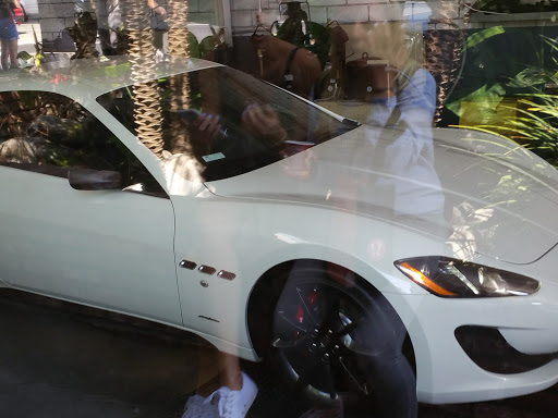 Car Wash «Red Carpet Car Wash», reviews and photos, 2414 N Sepulveda Blvd, Manhattan Beach, CA 90266, USA