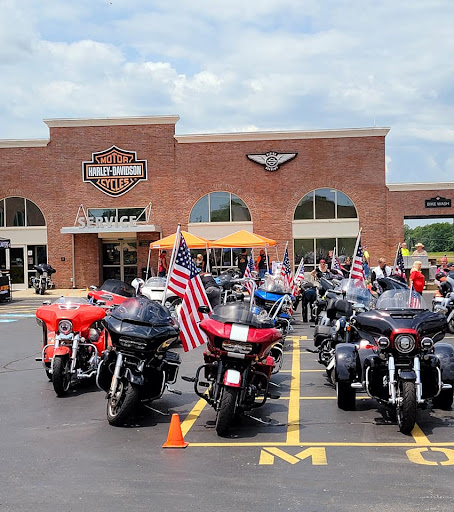 Motorcycle Dealer «Hideout Harley-Davidson», reviews and photos