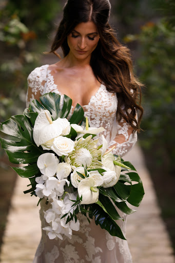 Carolas Floral Designs image