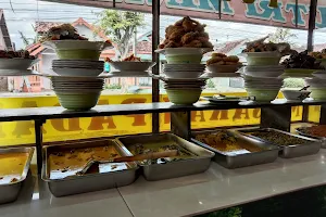 Rumah Makan Putri Minang image