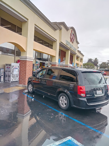 Grocery Store «Northgate Gonzalez Markets», reviews and photos, 2120 Pacific Ave, Long Beach, CA 90806, USA