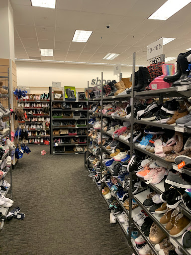 Department Store «Nordstrom Rack White Plains», reviews and photos, 3 City Pl, White Plains, NY 10601, USA