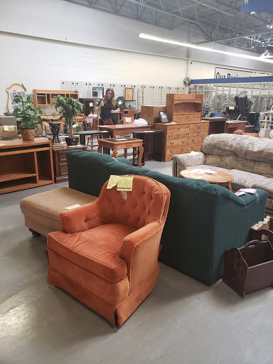 Thrift Store «Discover Goodwill Pueblo Retail Center», reviews and photos