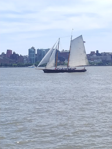 Park «Sinatra Park», reviews and photos, Sinatra Dr, Hoboken, NJ 07030, USA