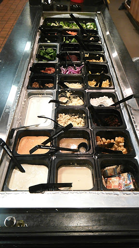 Pizza Restaurant «Round Table Pizza», reviews and photos, 10375 Folsom Blvd, Rancho Cordova, CA 95670, USA