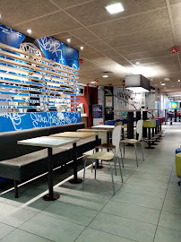 Atmosphère du Restauration rapide McDonald's à Saint-Genis-Laval - n°2