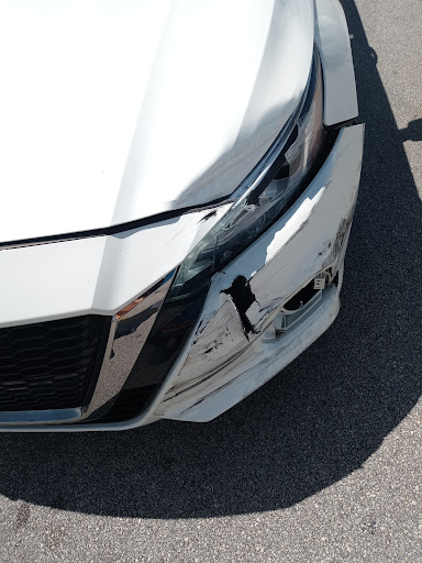 Auto Body Shop «Gerber Collision & Glass», reviews and photos, 13081 Metro Pkwy #1, Fort Myers, FL 33966, USA