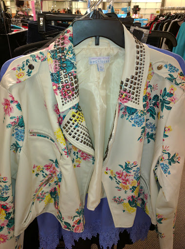 Shopping Mall «Hilltop Mall», reviews and photos, 2200 Hilltop Mall Rd, Richmond, CA 94806, USA