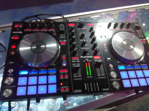 Hookah Bar «Blow Hookah Lounge & Smoke Shop», reviews and photos, 9663 Folsom Blvd, Sacramento, CA 95827, USA