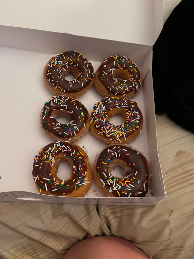 Donut Shop «Krispy Kreme South Charleston», reviews and photos, 42 Riverwalk Plaza McCorkle Ave, South Charleston, WV 25303, USA