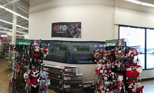 Pet Supply Store «Pet Supplies Plus», reviews and photos, 3060 N Lewis Ave, Waukegan, IL 60087, USA