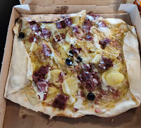 Plats et boissons du Pizzas à emporter Le Kiosque à Pizzas à Saint-Junien - n°3