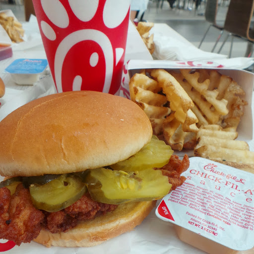Fast Food Restaurant «Chick-fil-A», reviews and photos, 55 Parsonage Rd #434, Edison, NJ 08837, USA