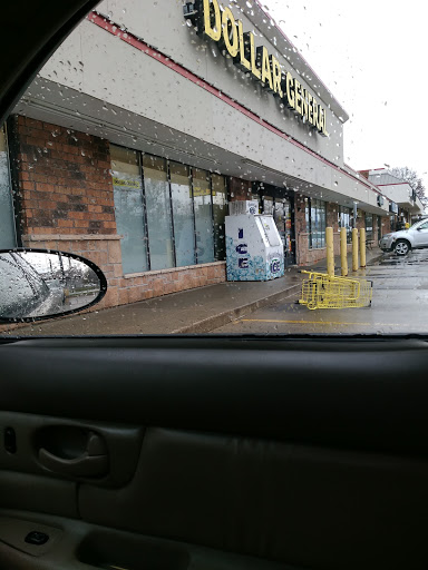 Discount Store «Dollar General», reviews and photos, 3102 Merle Hay Rd, Des Moines, IA 50310, USA