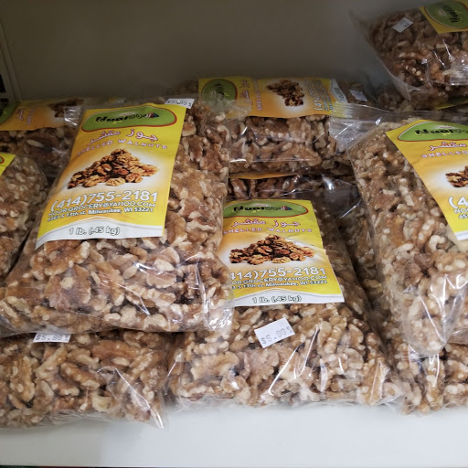 Grocery Store «Noor Meat & Grocery store», reviews and photos, 4563 South 13th Street, Milwaukee, WI 53221, USA