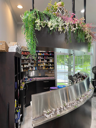 Beauty Salon «Celebrities Salon & Spa», reviews and photos, 13993 Metrotech Dr, Chantilly, VA 20151, USA