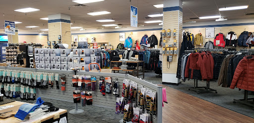 Outdoor Sports Store «Sun & Ski», reviews and photos, 6280 Seven Corners Center, Falls Church, VA 22044, USA