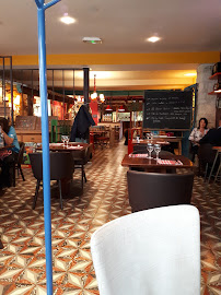 Atmosphère du Restaurant Chez Antoine à Mantes-la-Jolie - n°2