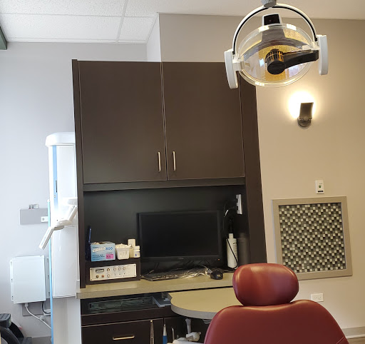 Shopping Mall «Hillcrest Shopping Center», reviews and photos, 1701 N Larkin Ave, Crest Hill, IL 60403, USA