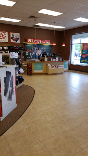 Shoe Store «Famous Footwear», reviews and photos, 371 Putnam Pike, Smithfield, RI 02917, USA