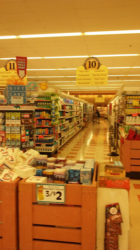 Grocery Store «Market Basket», reviews and photos, 95 Sutton Ave, Oxford, MA 01540, USA