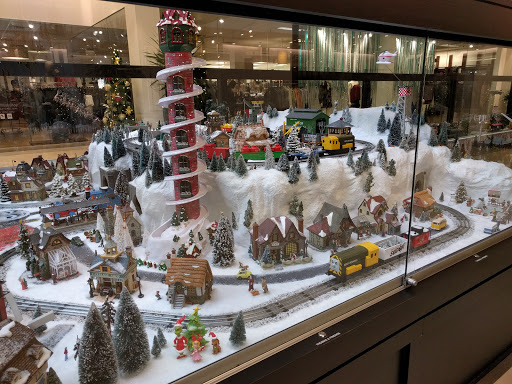 Shopping Mall «The Shops At Kenilworth», reviews and photos, 800 Kenilworth Dr, Towson, MD 21204, USA