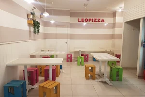 Leopizza image