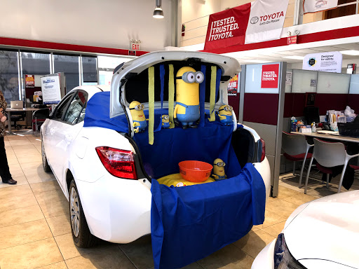 Toyota Dealer «Island Toyota», reviews and photos, 1591 Hylan Blvd, Staten Island, NY 10305, USA