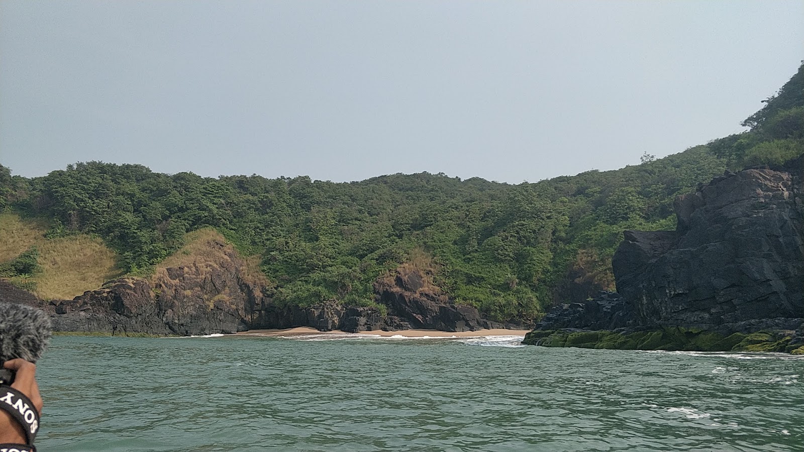 Φωτογραφία του Moon Beach ubicado en área natural